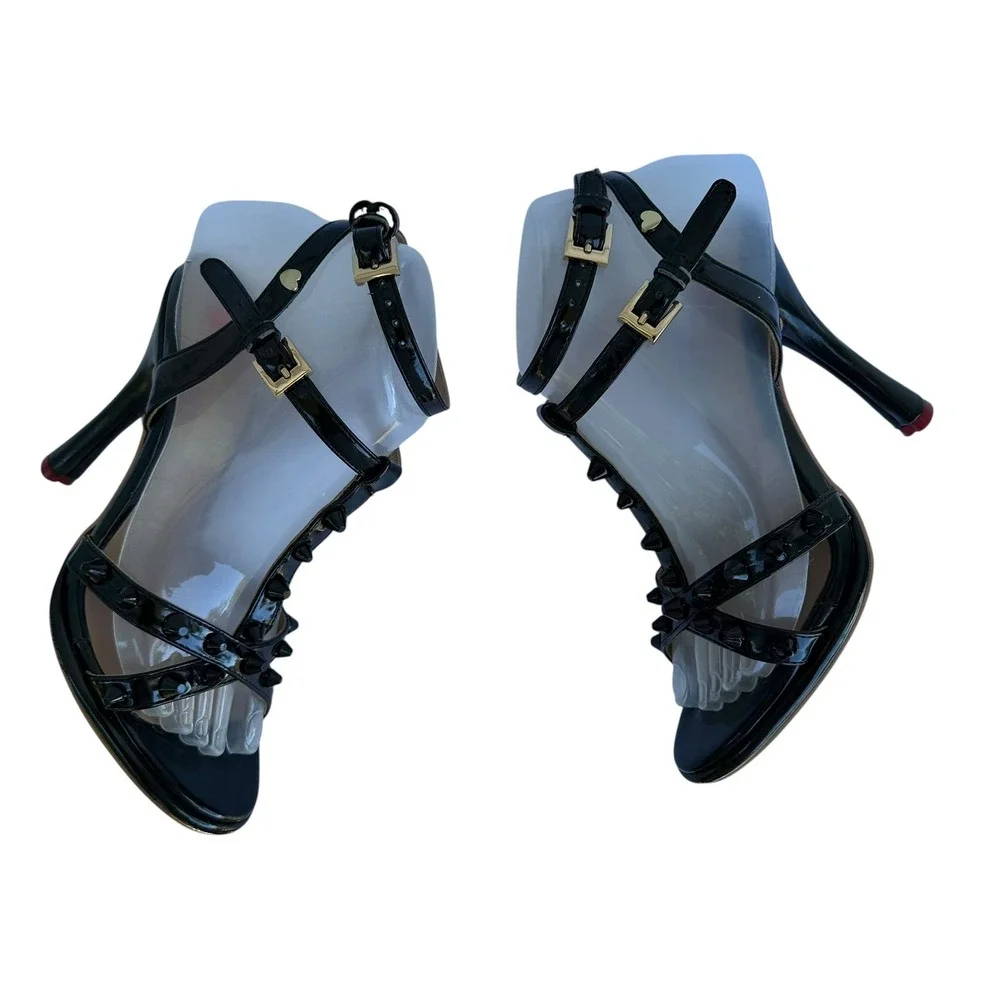 Love Moschino Black Patent Spike T-Strap Sandals Whimsigoth Edgy Glam IT 36 US 6
